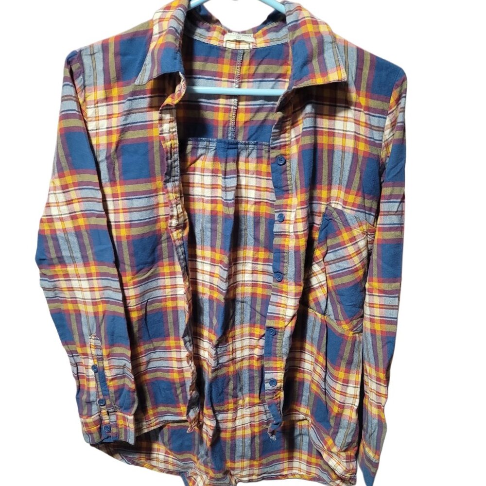 Women's Plaid Button Down Shirt